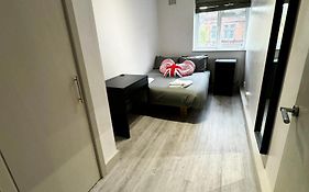 Cricklewood Apartment